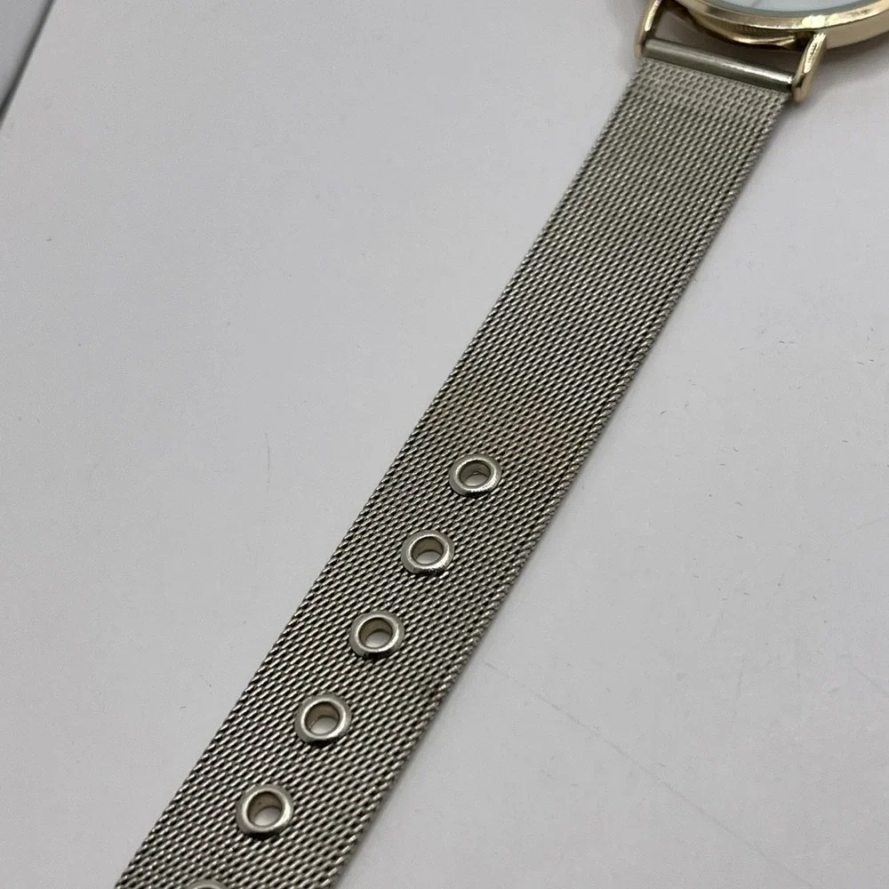 Women's Watch‎ Marble Dial 34mm Case Silver Mesh Metal Band- New Batery